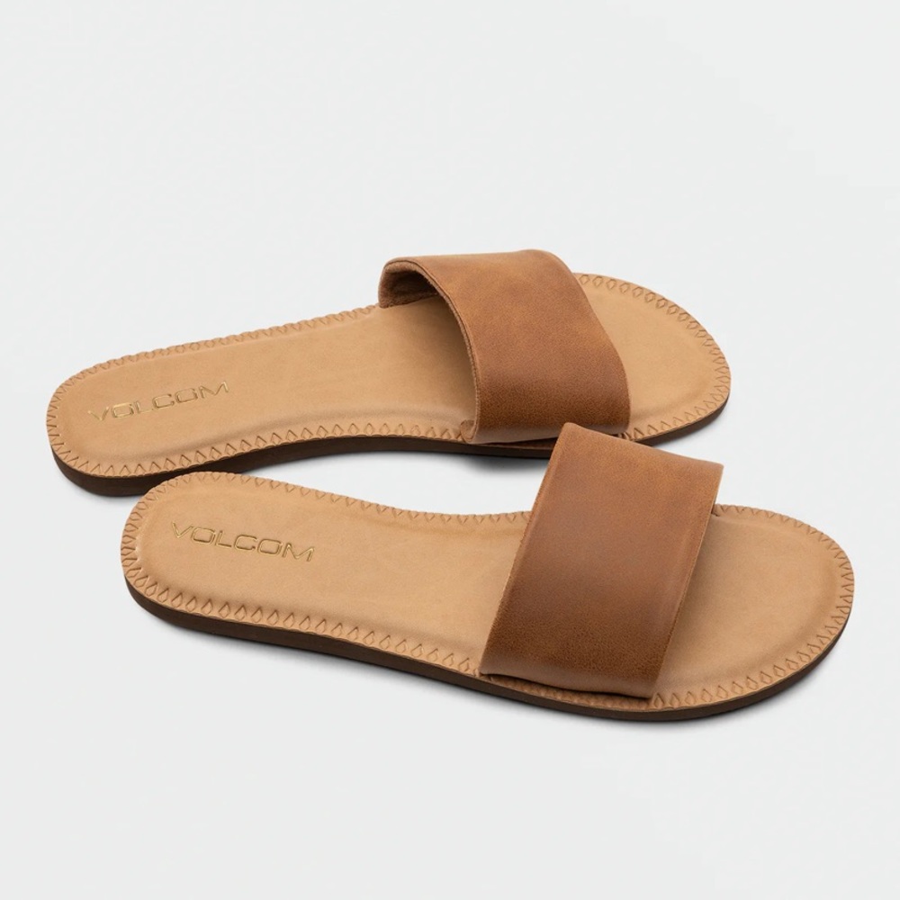 Volcom women’s sandals